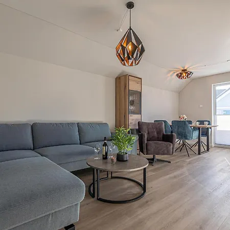 Apartament Seawoodloft No 2 *